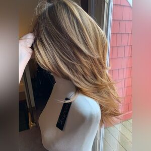 ENVYHAIR Stylish “Erica” Layered Women's Wig (retired Golden Nutmeg)